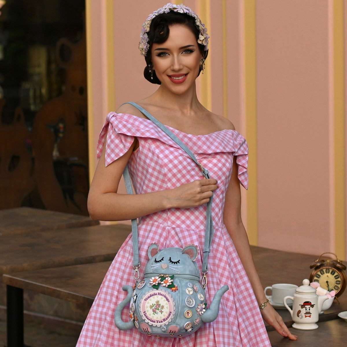 Vendula Heritage - Victorian Tea Rooms Kitty Teapot ...