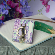 Regency Gardens Pods Case