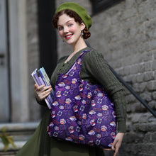 Vendula-London-Travelling-Library-Folding-Shopper