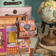 Vendula Voyage Pods Case