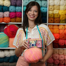 Sewing Shop - Rasberry Edition Zipper Coin Purse