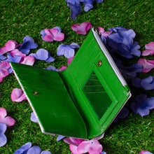 Regency Gardens Compact Folding Wallet