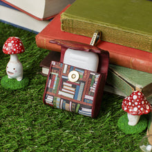 Bookshelf Boulevard Pods Case
