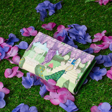 Regency Gardens Compact Folding Wallet