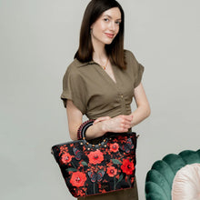 Vendula-London-Butterfly-Garden-Large-Ari-Bag