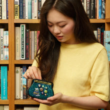 Vendula-London-Between-the-Covers-Bookbinders-clipper-coin-purse