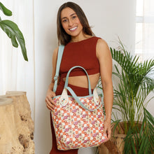 Vendula Sands Reversible Tote & Pouch